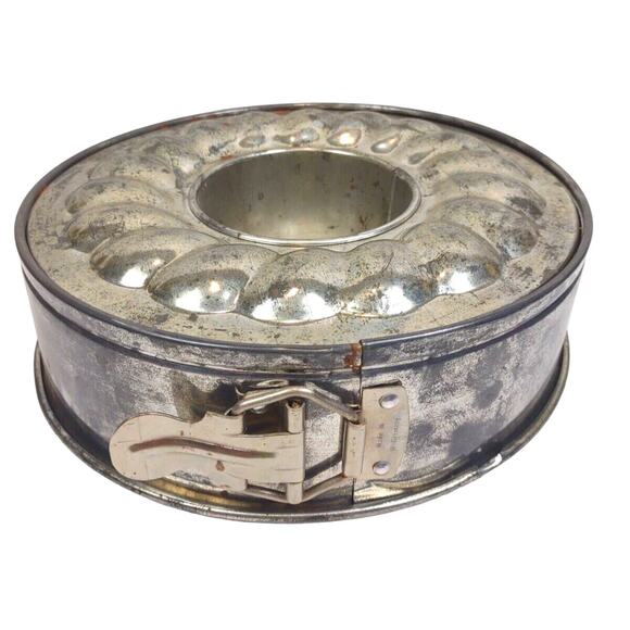 Vintage Springform Bunt Cake Pan 2 Piece Germany Made Country Kitchen Farmhouse - Picture 3 of 9